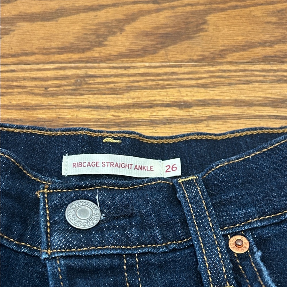 Levi's Jeans Women’s 26 Dark Blue RibCage Straight Leg Distressed - Picture 3 of 11